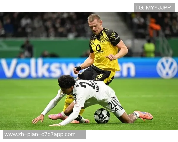 足球比赛中最少需要多少名球员才能正常进行比赛的探讨与分析